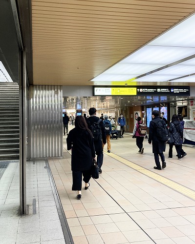 新幹線新大阪駅から御堂筋線への乗り換え方法